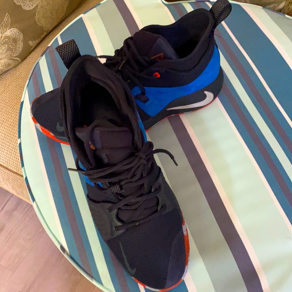 Nike snicker size 11-5 black and blue used 1 time